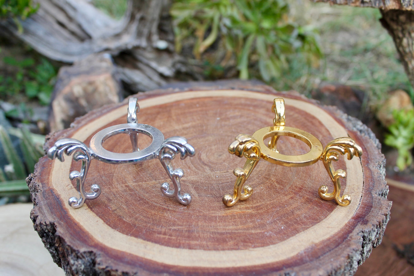 Sphere crystal stands