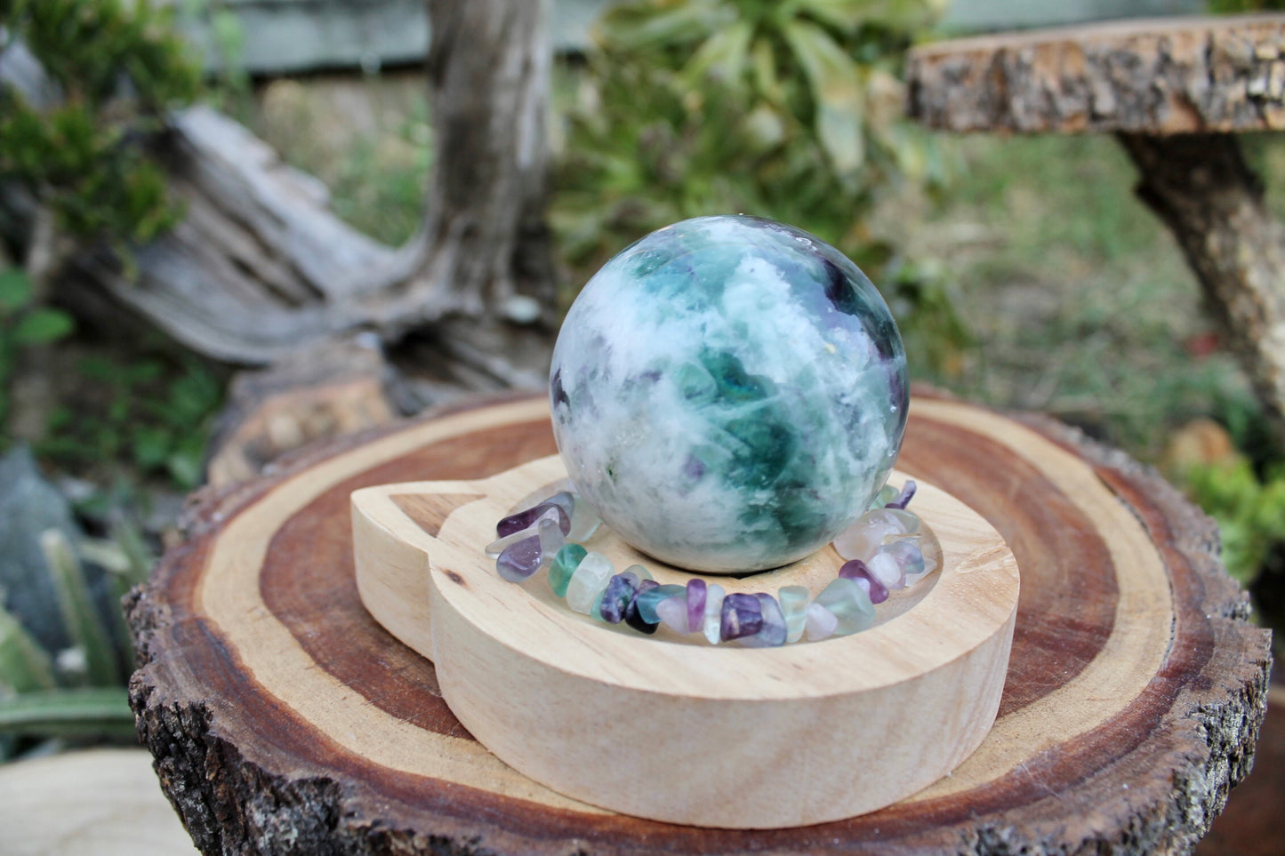 Wooden cat crystal sphere stands