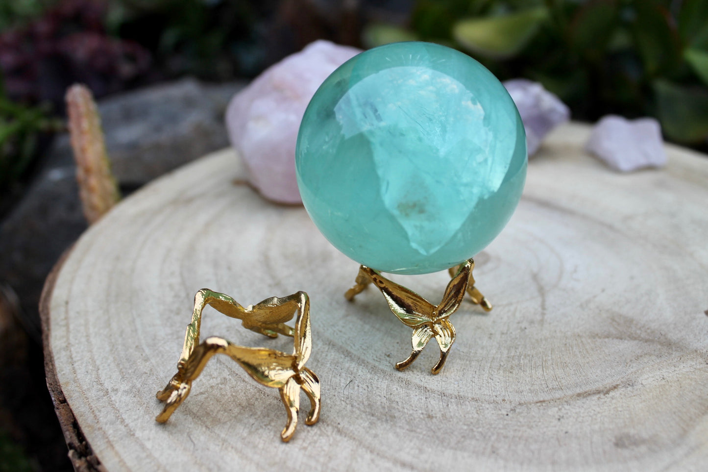 Butterfly crystal sphere stands