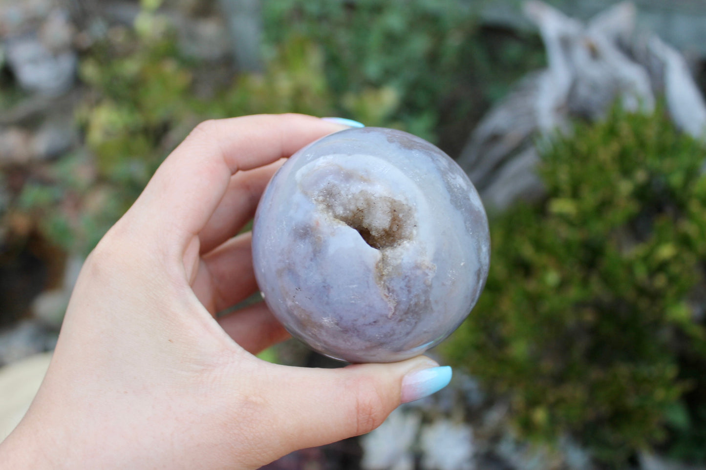 Agate crystal sphere 0.5kg